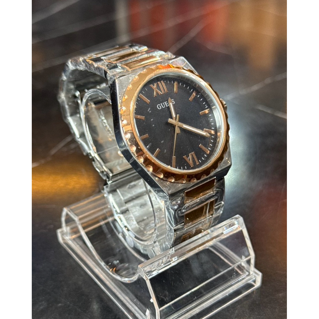 นาฬิกา GUESS รุ่น Central