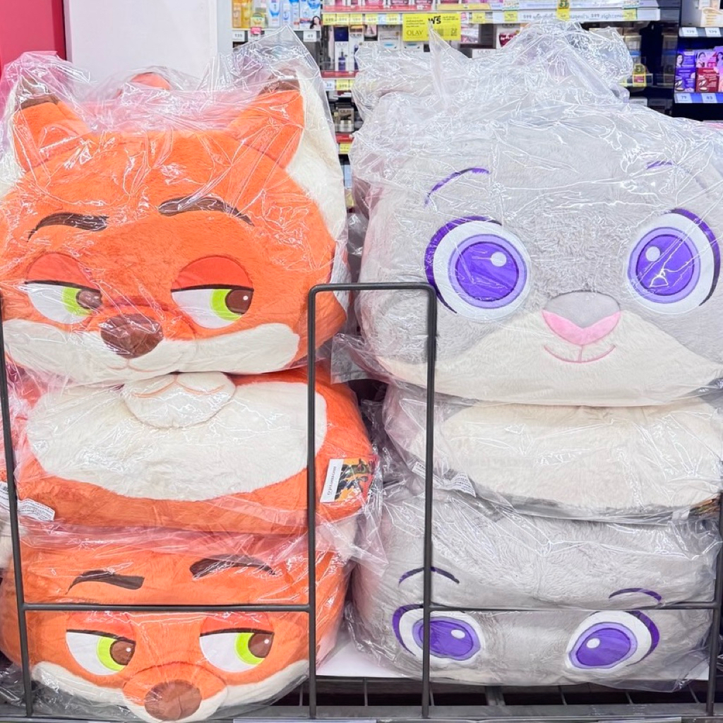 (พร้อมส่ง) Momento x Disney หมอนอิง ยักษ์ ดิสนีย์ zootopia ซูโทเปีย นิค จูดี้ nick judy สินค้าลิขสิท
