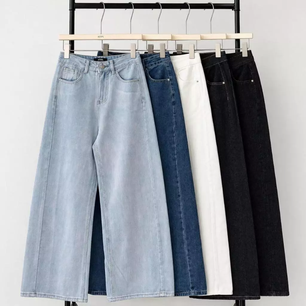 Atipashop - Nolan Jeans (#A060) กางเกงยีนส์ ขายาว กระบอกกลางตรง ดีเทลป้ายหนัง