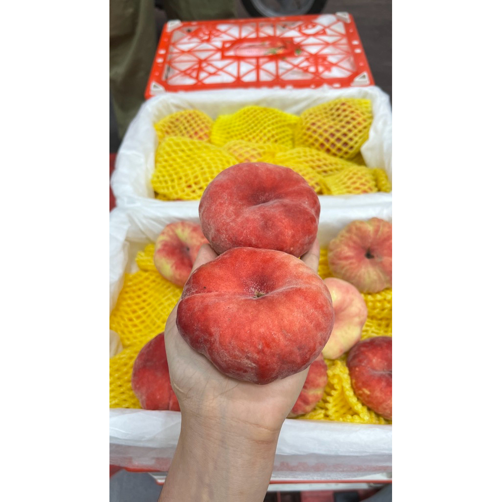 พีชโดนัทไซด์จัมโบ้(1kg)มีน้อย ลูกใหญ่หอมหวานฉ่ำอร่อยมากๆ ห้า