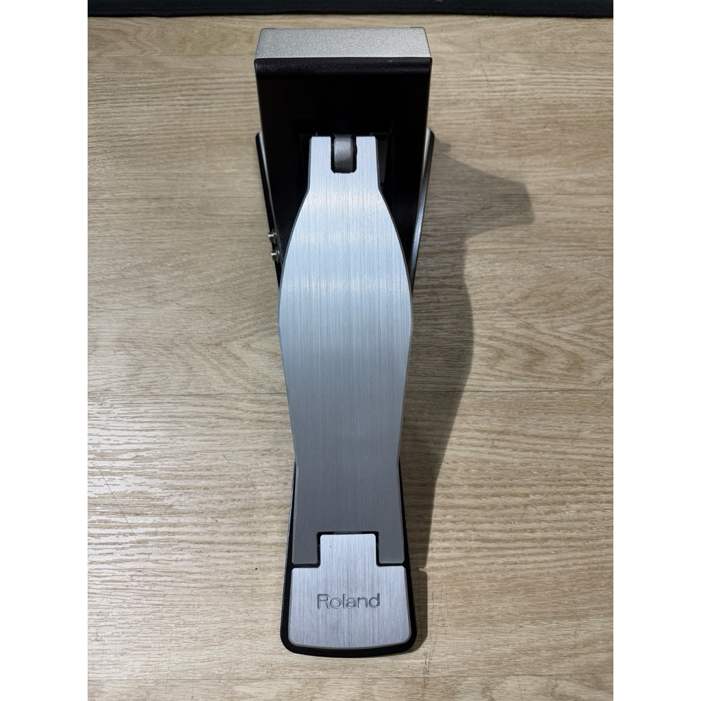 Roland KT-10 Kick Trigger Pedal แป้นเหยียบกระเดื่อง มือ2 ของแท้💯 (รับประกัน 3 เดือน)