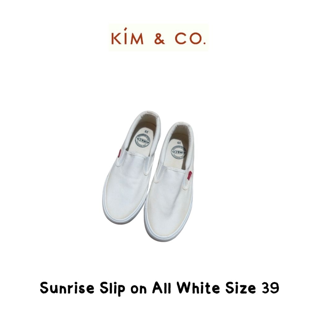 รองเท้าสลิปออน Kim&Co.