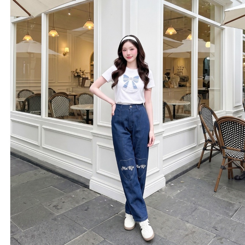 (มีถึง3XL) ยีนส์ Okay Denim Set เซ็ต 2 ชิ้น เสื้อยืดสีขาวปักเลื่อมรูปโบว์ + กางเกงยีนส์ทรงบาเรลปักแต่งหัวใจ