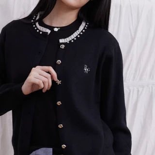 Bemingtop1265(S–2XL) - Peary Knit Cardigan – คาร์ดิแกนไหมพรมแต่งลูกไม้และมุก เพิ่มความหวานหรูให้ทุกลุค