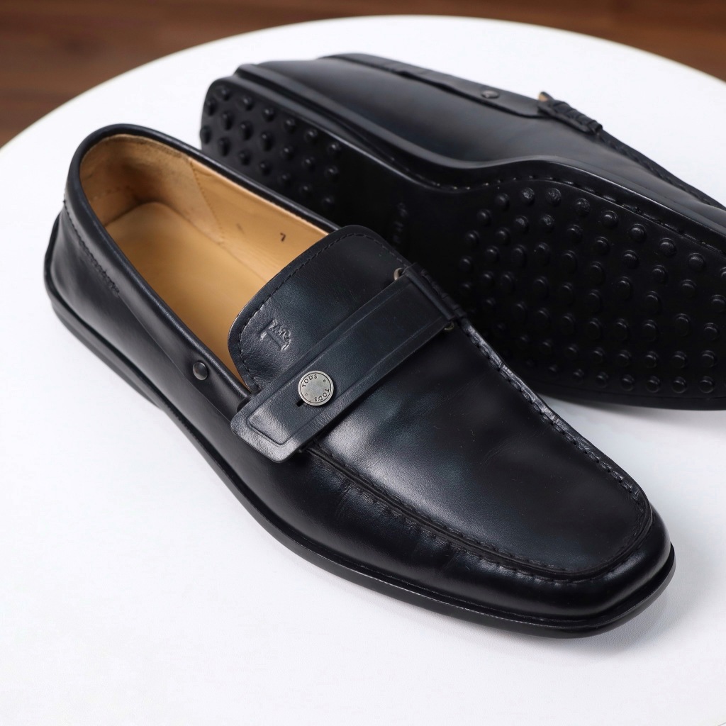รองเท้า Tod's ของแท้ 100% สภาพใหม่ Premium [TOD’S 7 UK / 41 EU / 26.5 CM] | MOPOKO