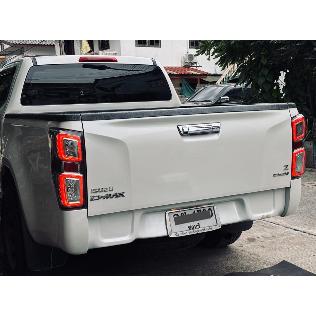 แผ่นปิดท้ายตัวสูง ArmShop ISUZU ปี20-26 ชิ้นงานไฟเบอร์ มีครบทุกสี