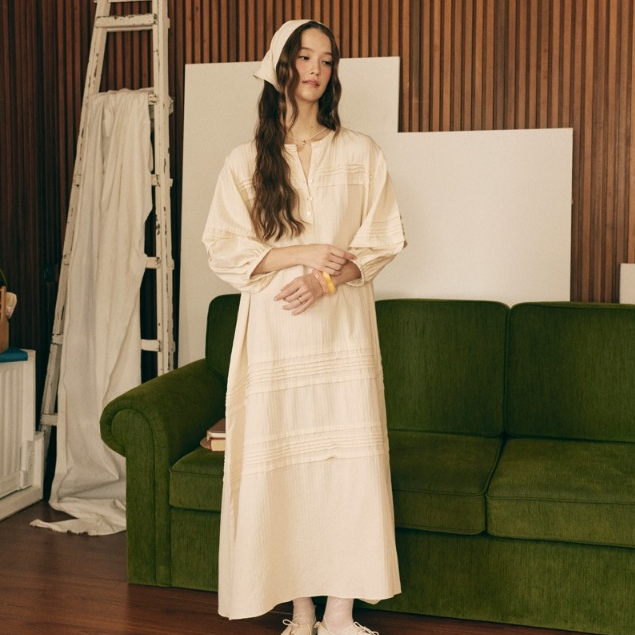 จัดส่ง 14 sep | lookbookpetite x junejune | the portrait dress (adult) สี ivoire