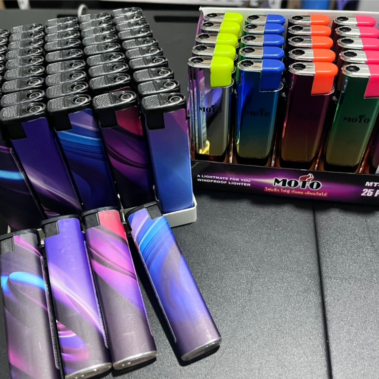ไฟแช็คไฟฟู่ ไฟแช็คแรงสูง ไฟแช็คไฟสีแดง คละสี