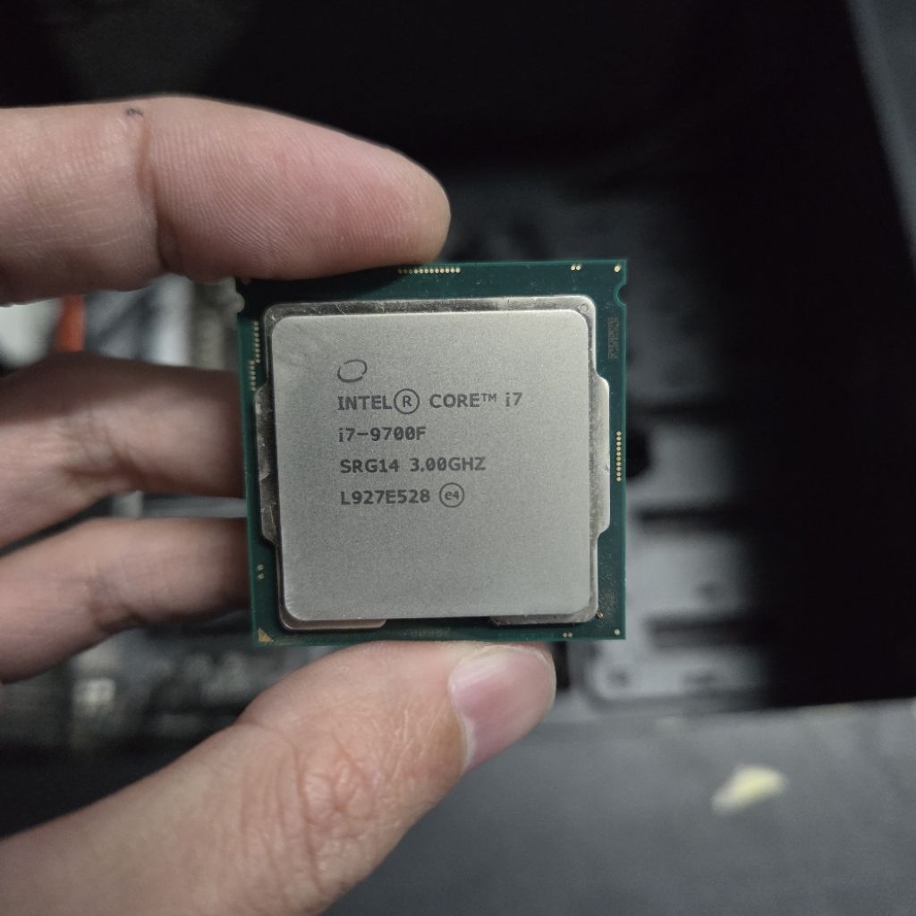 CPU Intel Core i7-9700F (มือสอง)