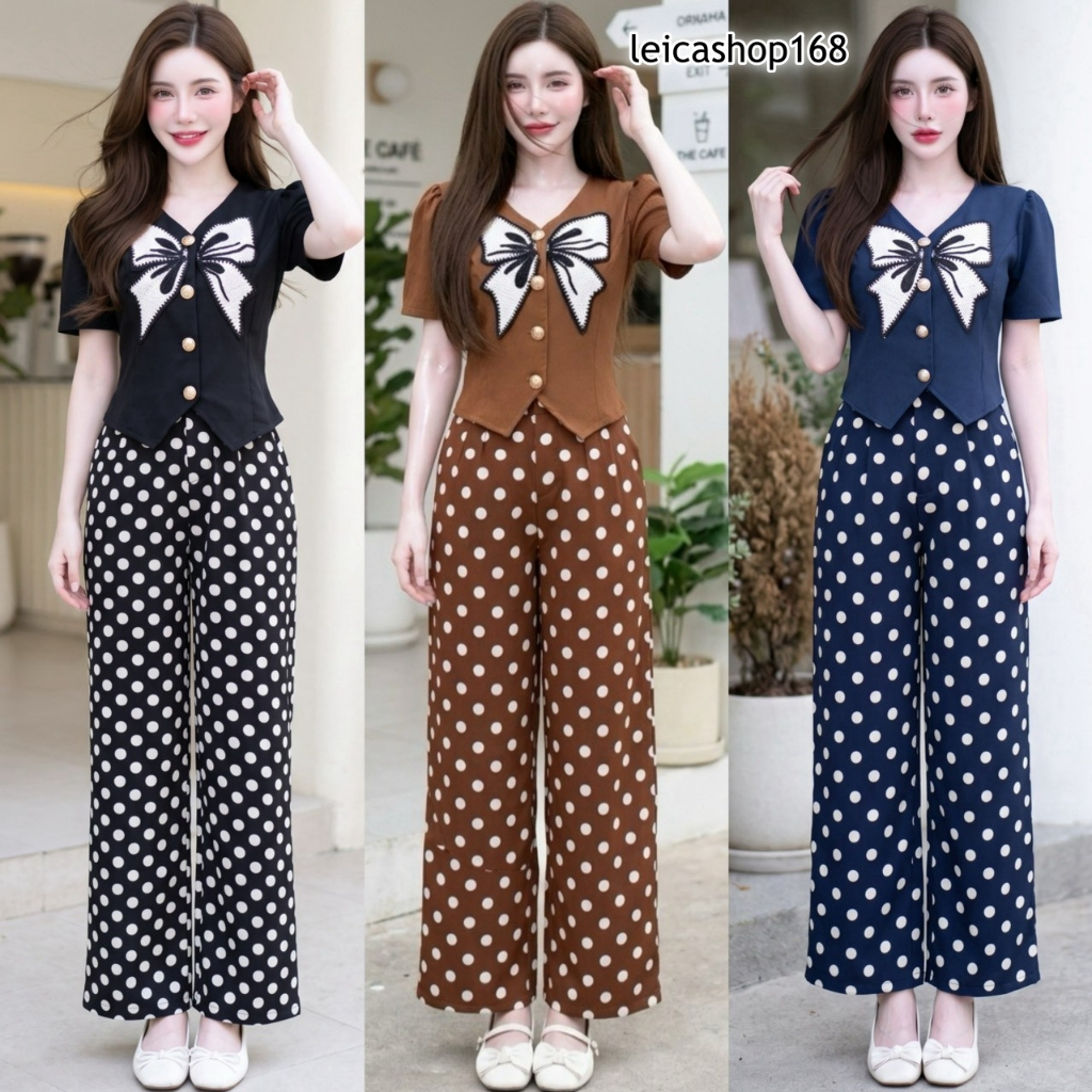 สินค้าพร้อมส่ง ชุดเซตแฟชั่น เสื้อผ้าครัชคอวีกระดุมหน้า ดีเทลแต่งโบว์ถักไหมพรหม +กางเกงผ้าไหมอิตาลีลาย(Polka Dot)