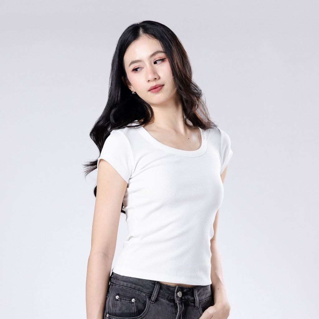 CHEWA Daily U  - เสื้อยืดคอยู ผ้าร่อง - BU23 รูปที่ 3