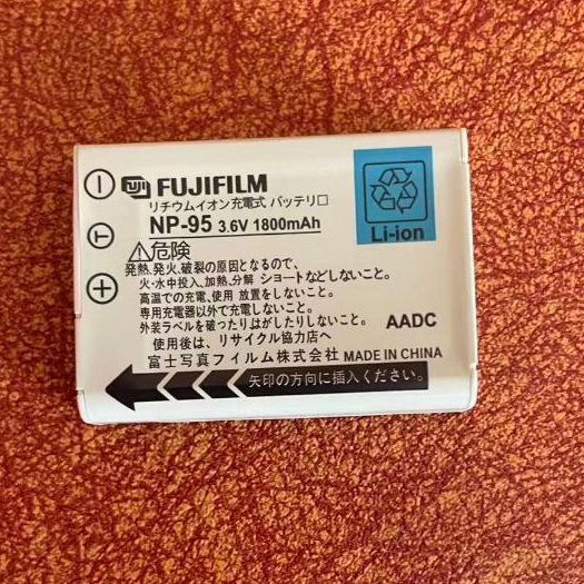แบตเตอรี่ทดแทนคุณภาพสูง Fujifilm NP-95 ใช้กับ X70 / X30 / F30 / F31 / X-S1 / XF10 / X100 / X10 รับประกัน 1 ปี จัดส่งจากค