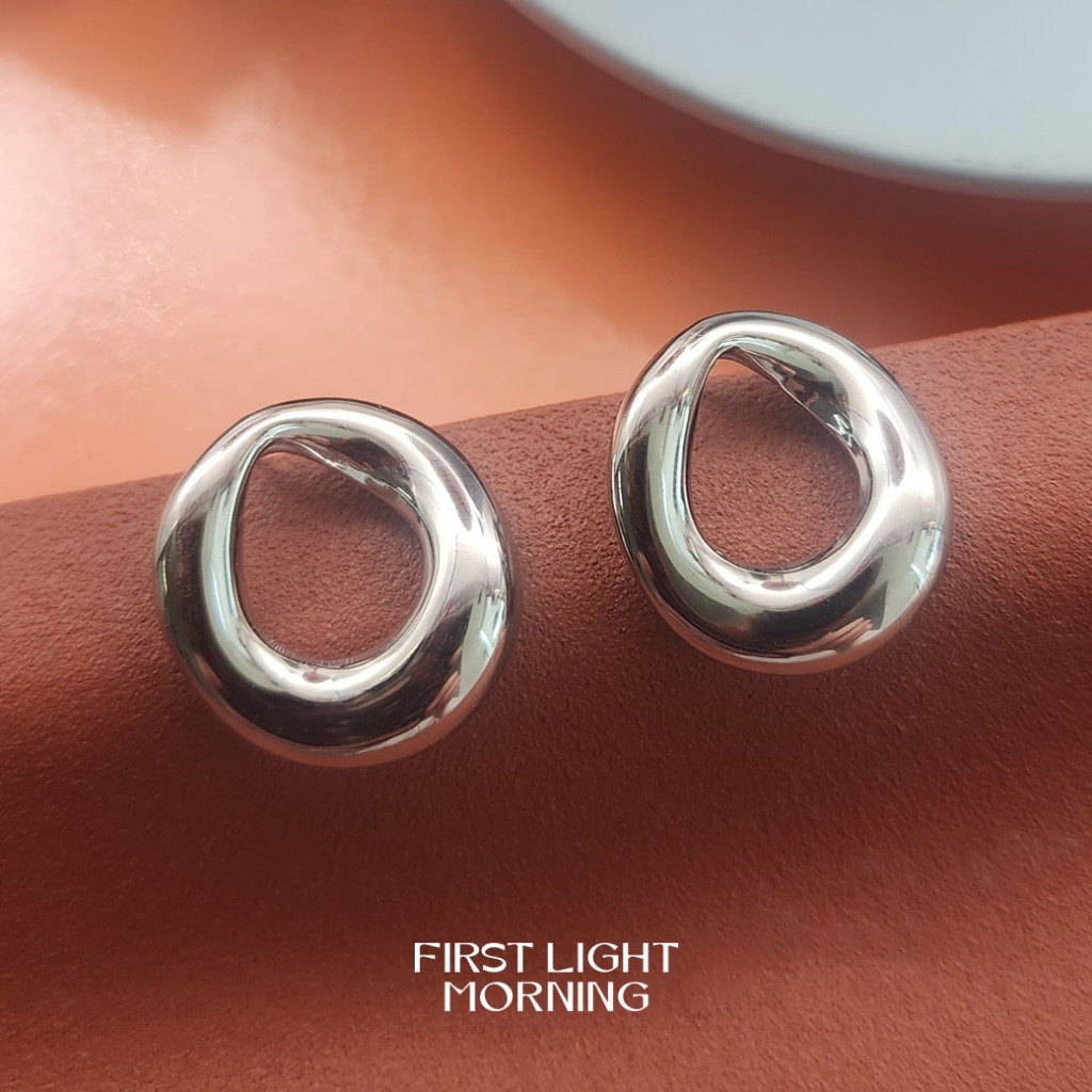 First Light morning : Ocie Earrings - Stainless Steel ต่างหู  สไตล์ Classy