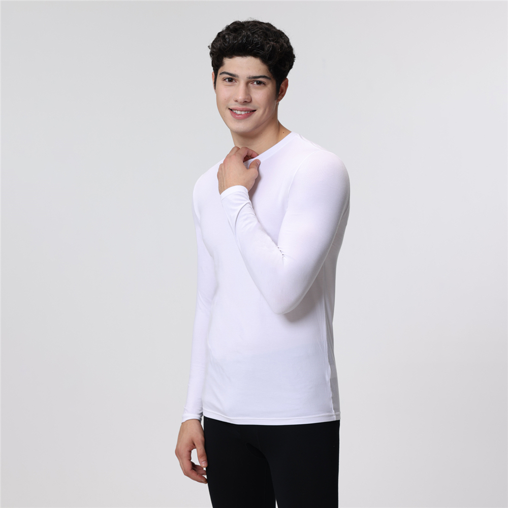 GIORDANO (Online Exclusive) เสื้อยืดแขนยาวผู้ชาย Men's G-Warmer Soft-Touch Tee 13215701
