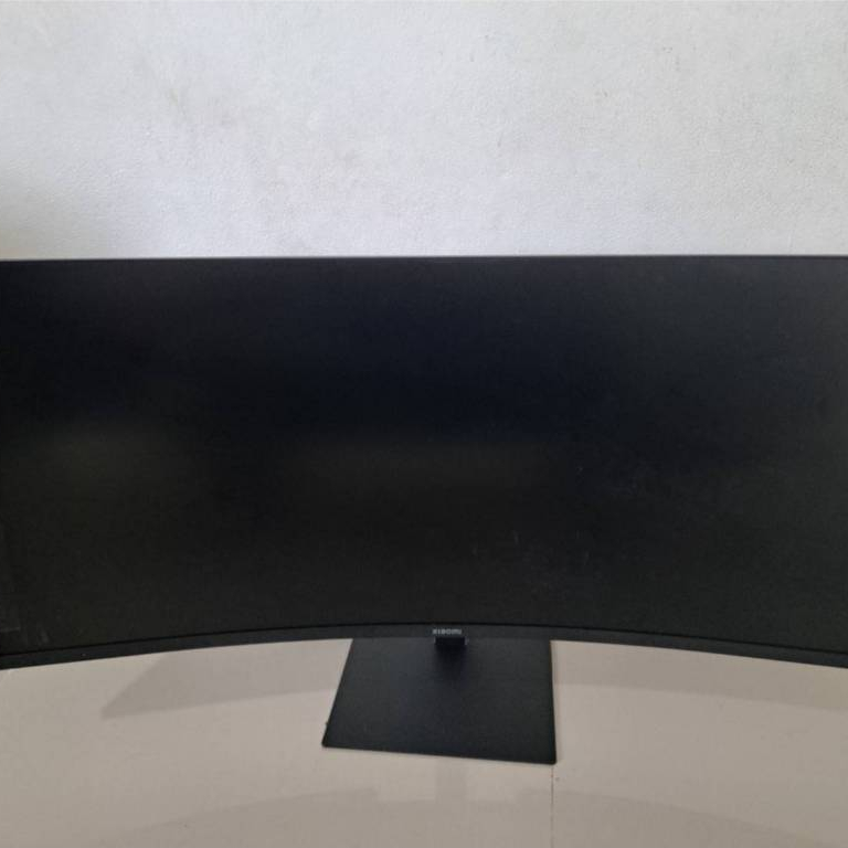 Xiaomi Curved Gaming Monitor G34WQi 34 นิ้ว UWQHD 180Hz | สภาพเหมือนใหม่ 99% แกะกล่องตั้งไว้ พลาสติก