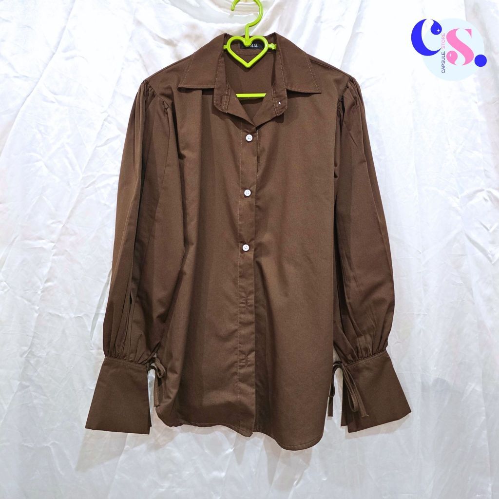 CS3 เสื้อเชิ้ตแบรนด์chm มือ2 สีน้ำตาล ทรงโอเวอร์ไซส์ ผ้าคอตตอน ผูกเชือกปลายแขน