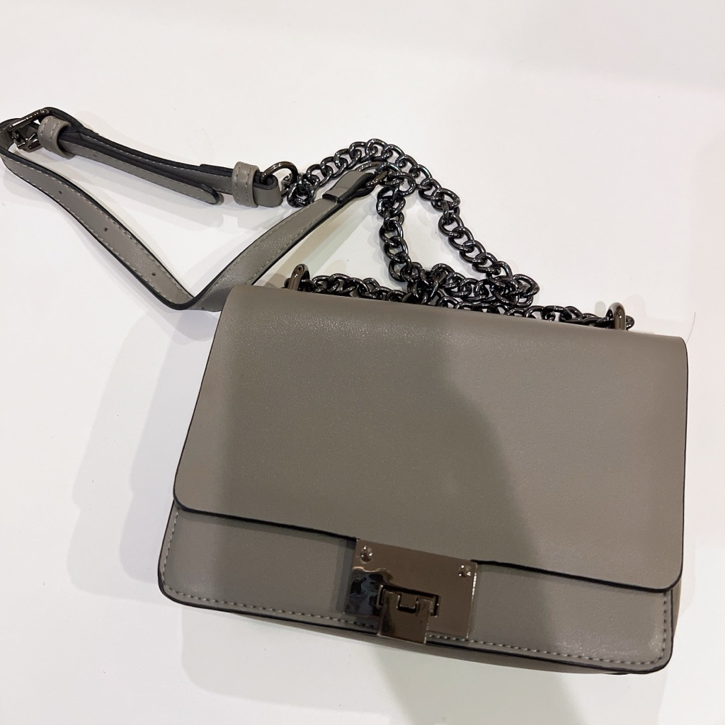 korra bag used สภาพ****ใช้งาน****