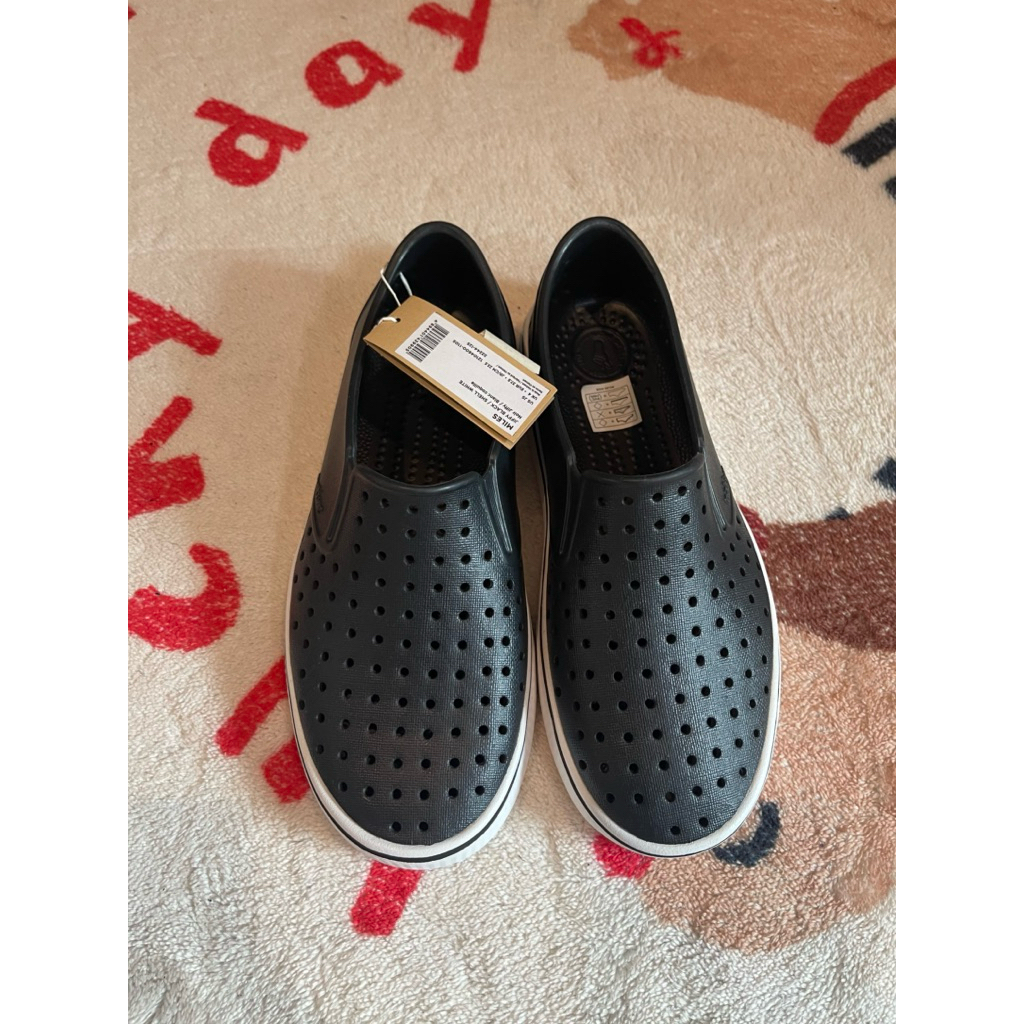 รองเท้าNativeมือ1พร้อมกล่อง