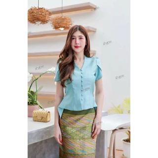 เสื้อไหมสี่เส้น คอวีแต่งชาย อัดผ้ากาว (เฉพาะเสื้อ) ผ้าไทยสไตล์โมเดิร์น￼