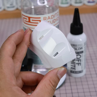 No.M102 OFF WHITE G (Hi-Gloss) , UF (Ultimate Flat)