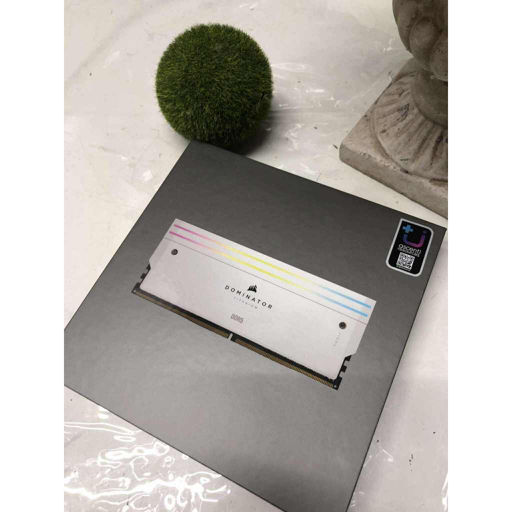 64GB (32GBx2) DDR5 6400MHz RAM (หน่วยความจำ) CORSAIR DOMINATOR TITANIUM RGB - WHITE ครบกล่อง ประกัน