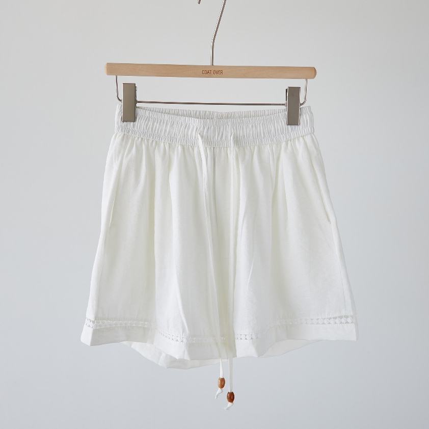 CO1073 CHIC  Short Pants.