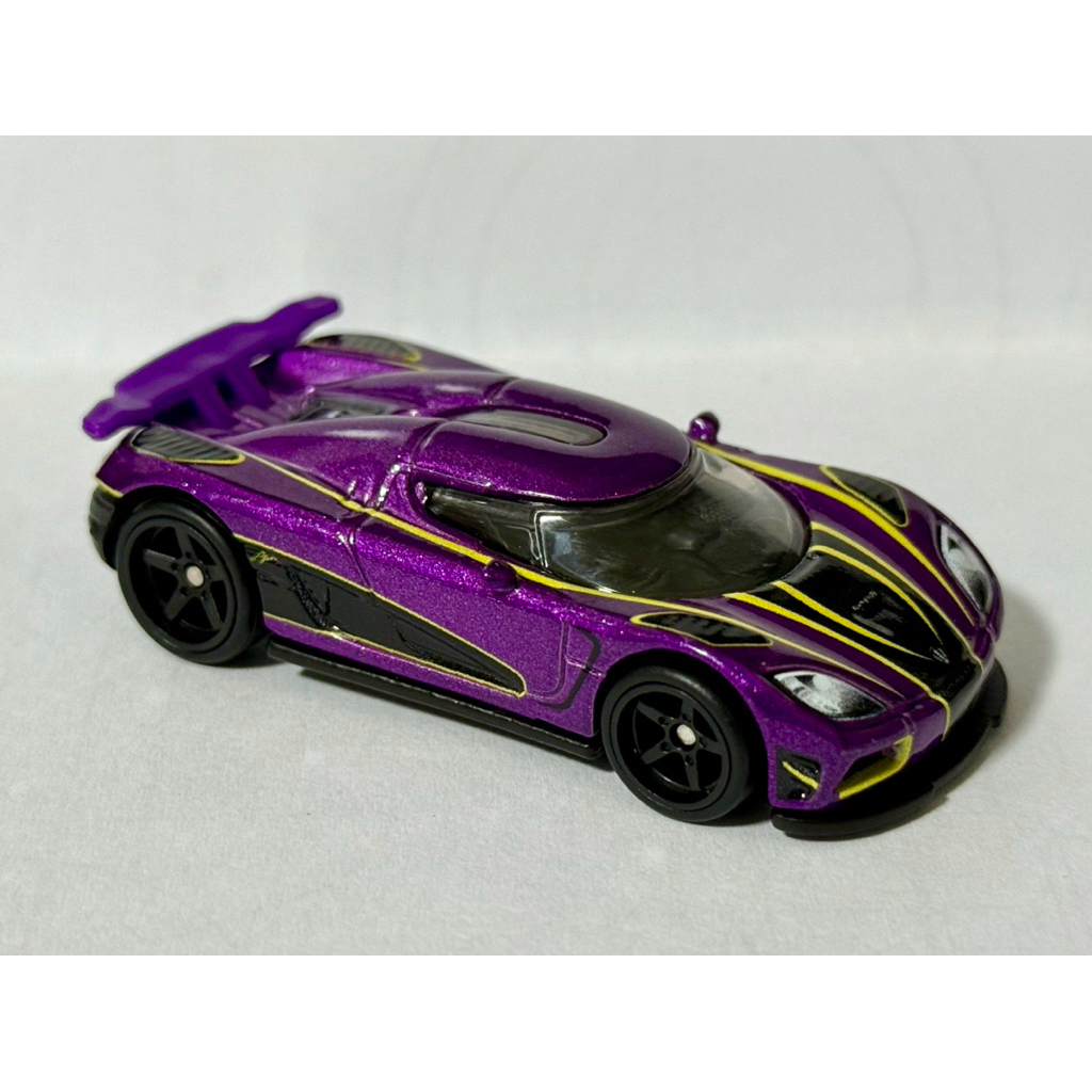 HOT WHEELS PREMIUM KOENIGSEGG AGERA R