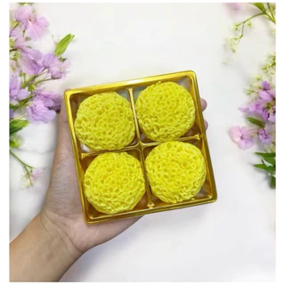 ขนมอาลัวดอกบัวจิ๋ว (อบขนมสดใหม่ทุกวัน ส่งวันถัดไป.)กล่องหัวใจ 8ชิ้น