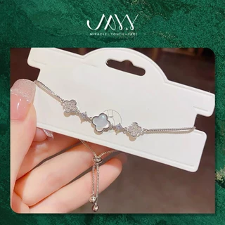 MYY สร้อยข้อมือโคลเวอร์สี่แฉกสามารถนำความโชคดีมาสู่ทุกทิศทุกทาง สื่อถึงโชคลาภ เสน่ห์ และแรงดึงดูด
