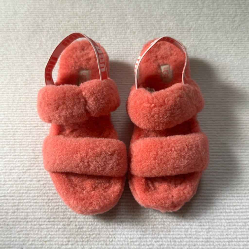 Ugg รองเท้ารัดส้นมือสองของแท้ sz.38