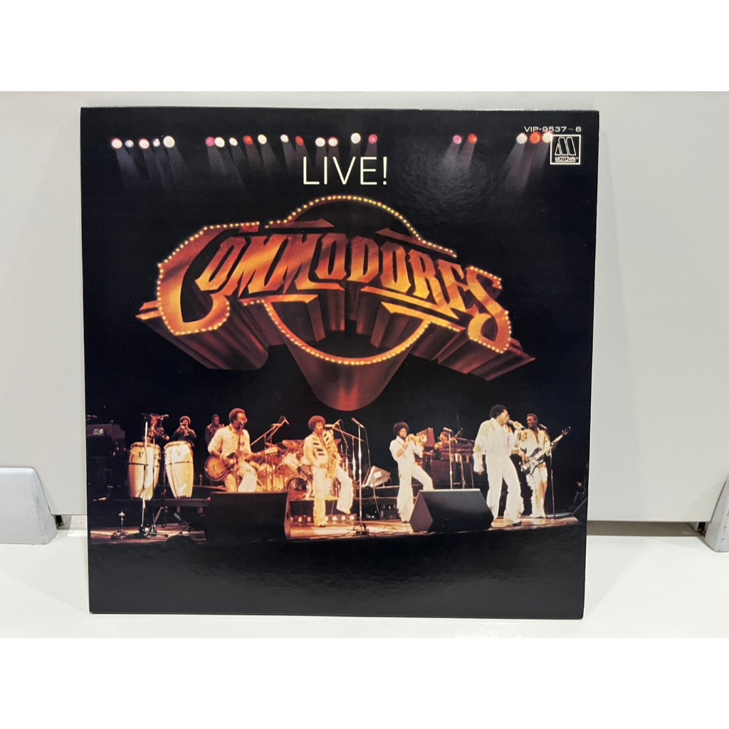 2LP Vinyl Records แผ่นเสียงไวนิล LIVE THE COMMODORES VIP-9537/8   (J9B81)