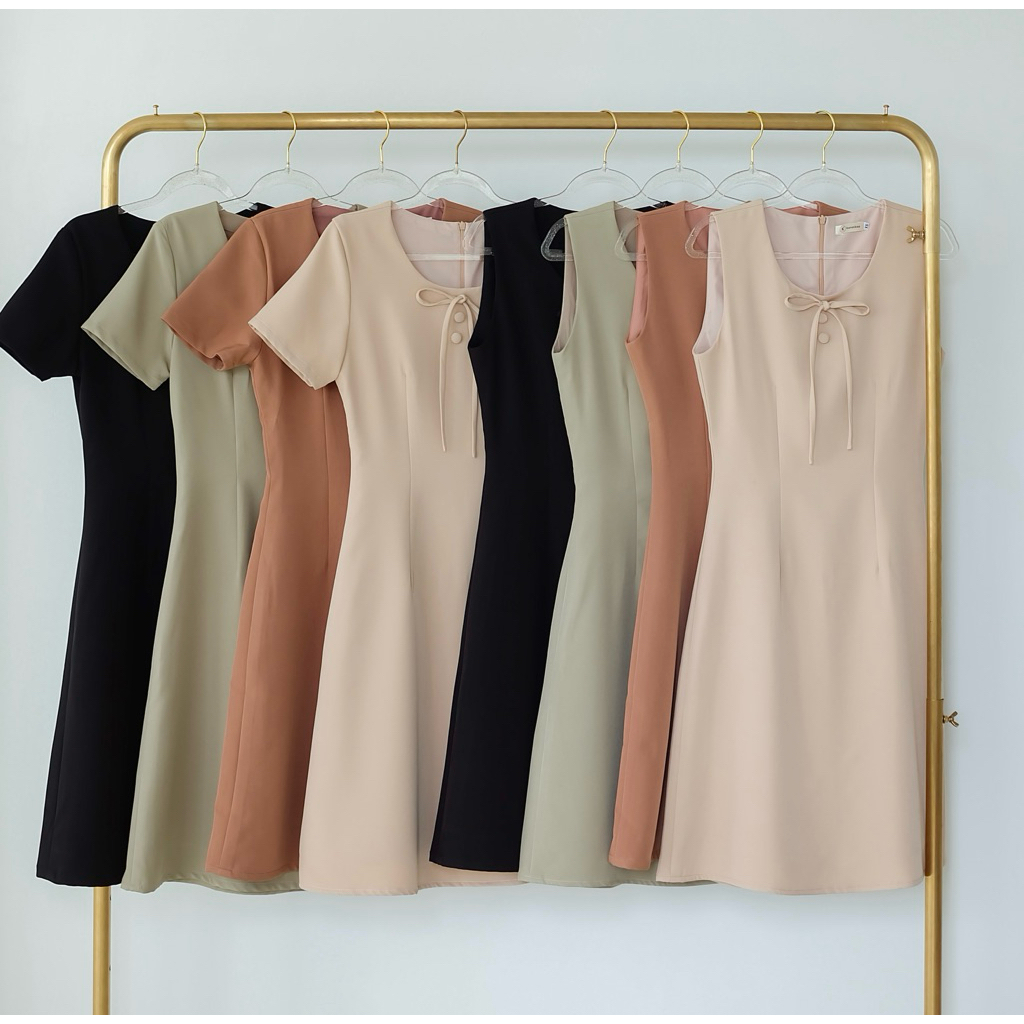 🥯🌿เดรสคอกลมเข้ารูปทรงเอ**แต่งโบว์กระดุม**ผ้าเปเป้