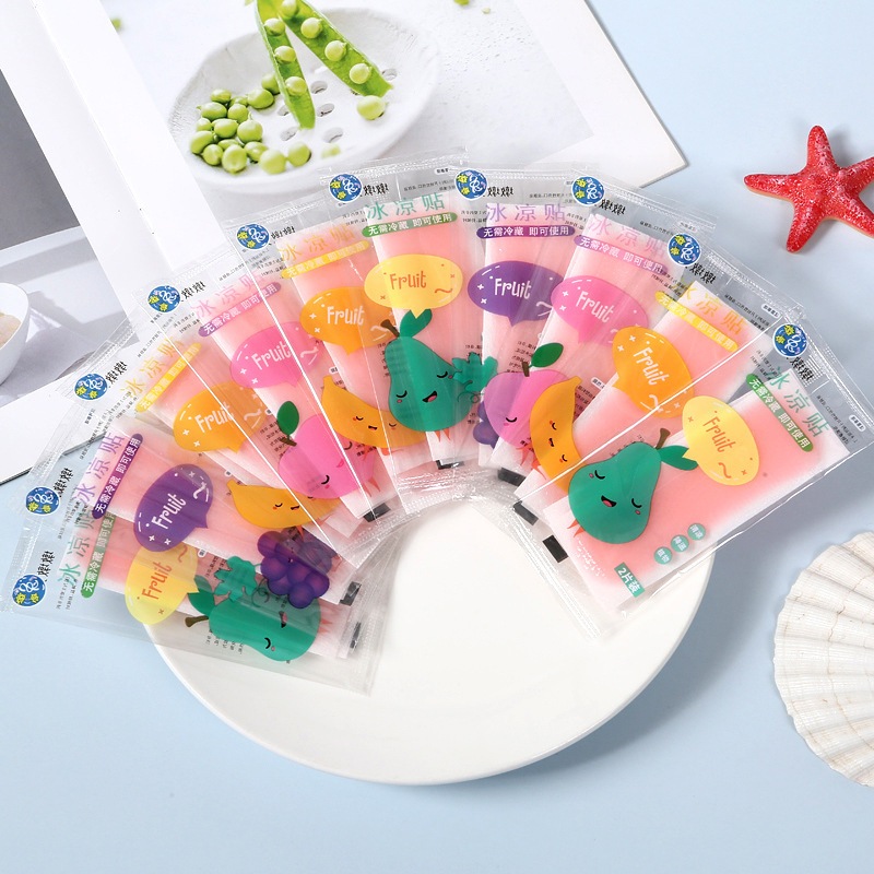 แผ่นเจลลดไข้ คละสี พร้อมส่ง 1 ซองมี 2 ชิ้น