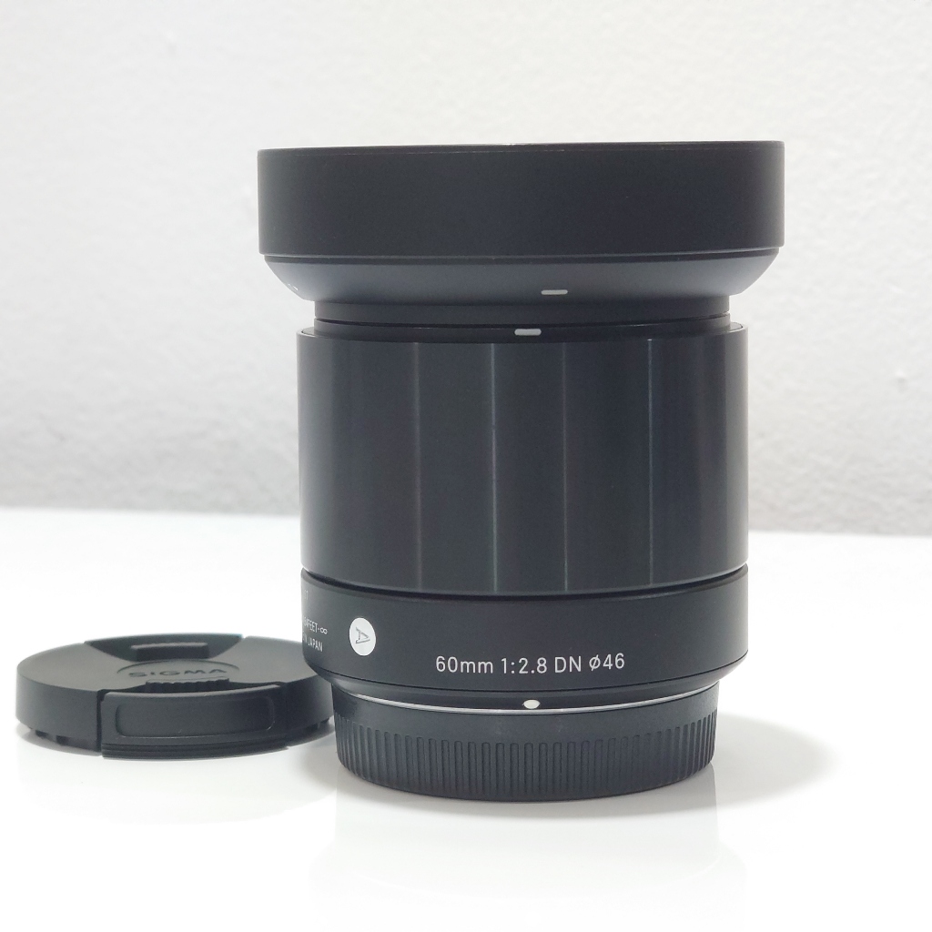 Sigma DN  60mm F/2.8