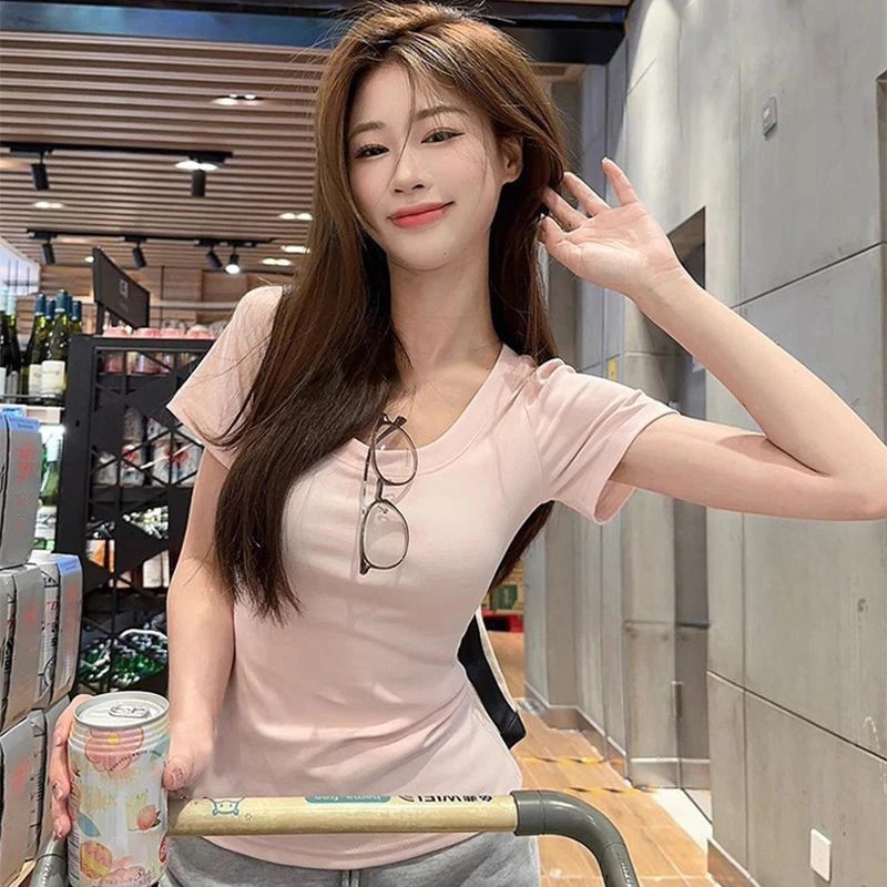 ชุดเดรสเสื้อยืดแขนสั้นทรงเข้ารูปสำหรับผู้หญิงช่วงฤดูร้อนพร้อมเดรสสั้นคอวียางยืด