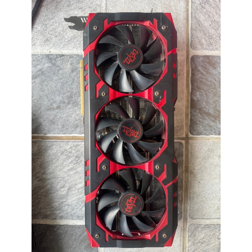 RX Vega 64 8G +  RX Vega 56 8G