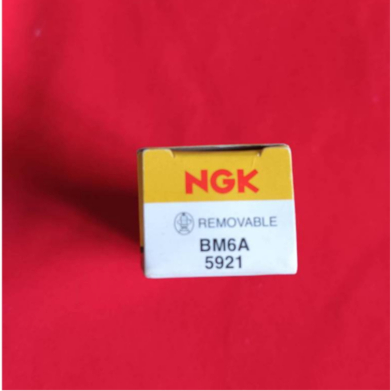 หัวเทียนเครื่องตัดหญ้า411แท้/NGK made in japan🇯🇵