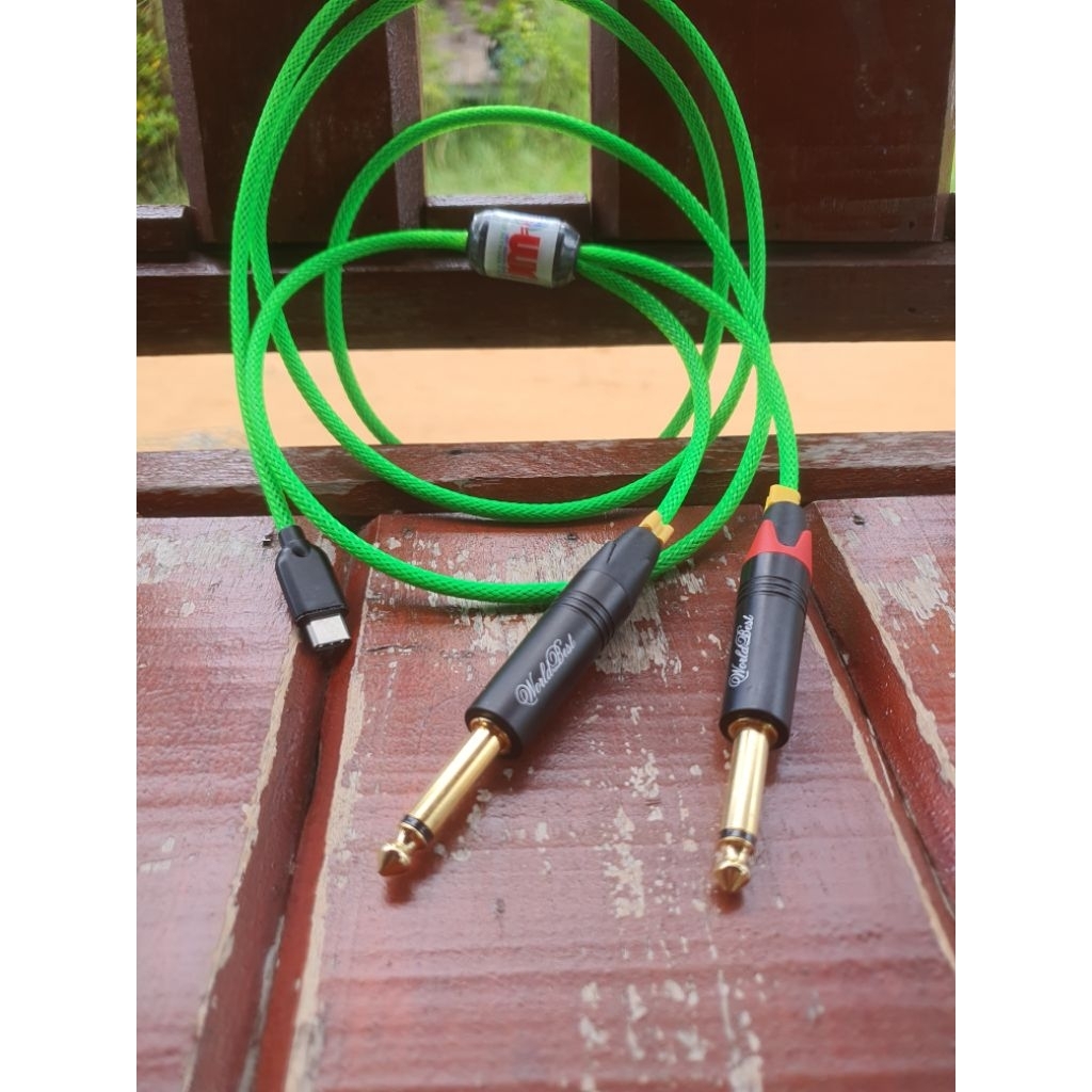 type c to Phone 2+  (1m)