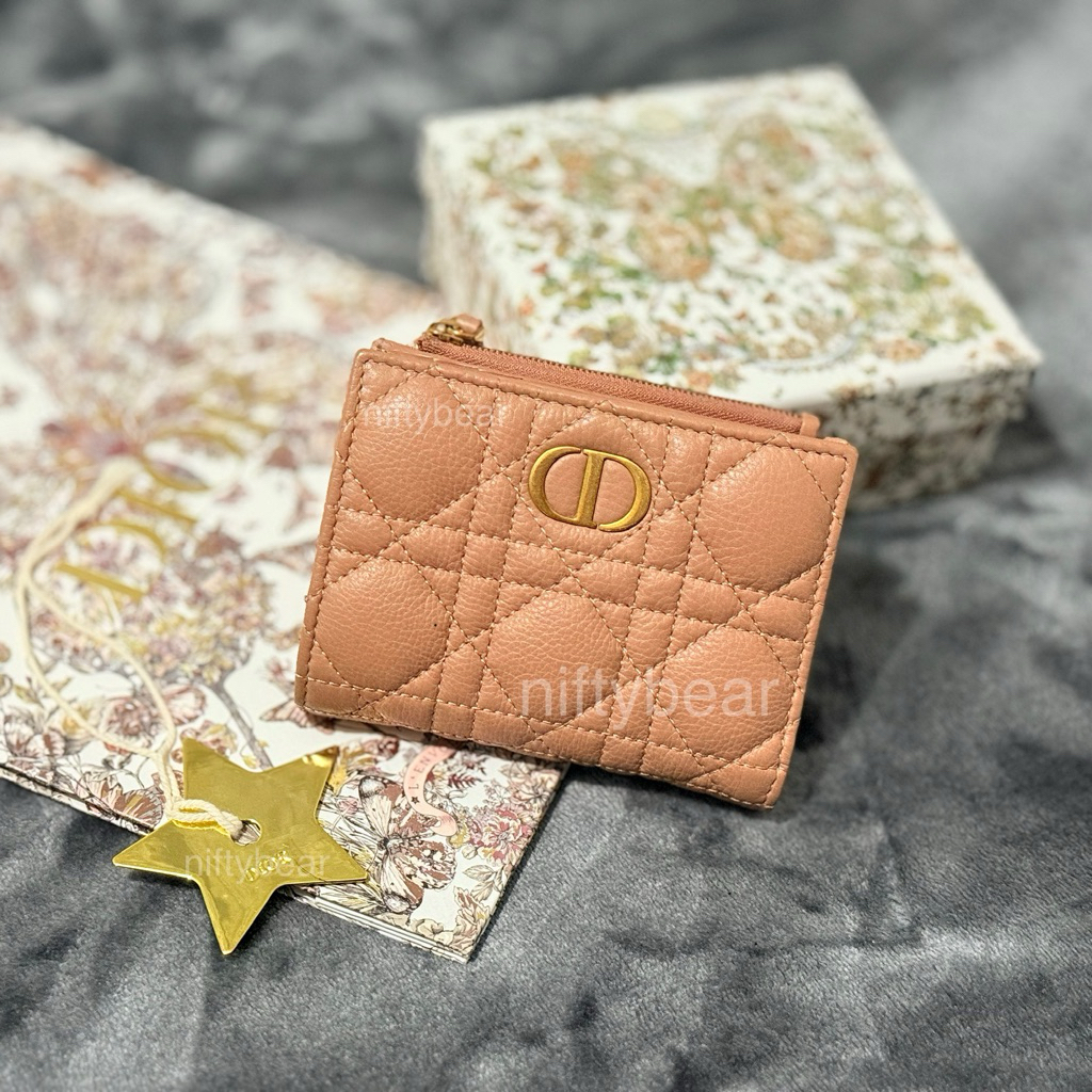 กระเป๋า Dior มือสอง Dior Caro Dahlia wallet