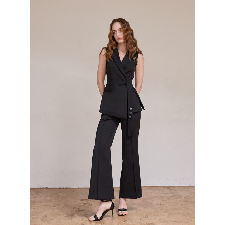 Kade.bkk กางเกงรุ่น Di-O trouser กางเกงขาม้า แต่งเกล็ดด้านหน้า มีหูเข็มขัด และกระเป๋าข้าง(KAD138)