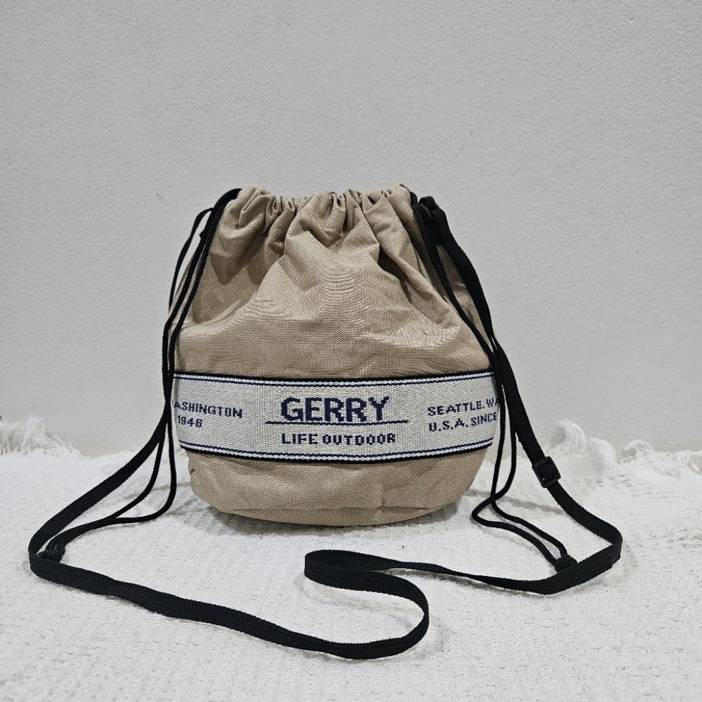 🍓🛍BRAND:GERRY Shoulder Bag Crossbody