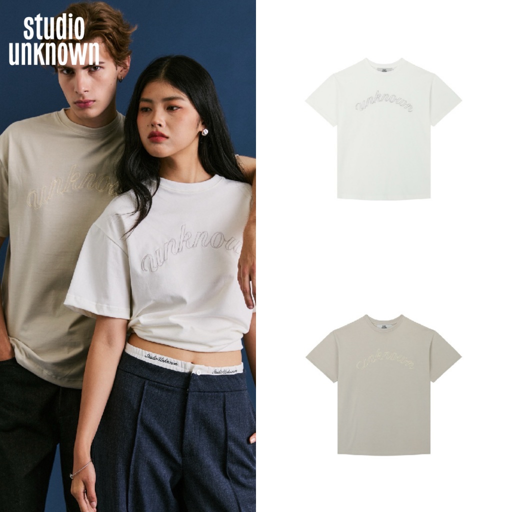 STUDIO UNKNOWN - The Unknown T-shirt เสื้อยืดคอกลม UNISEX ตกแต่งลายปัก Unknown
