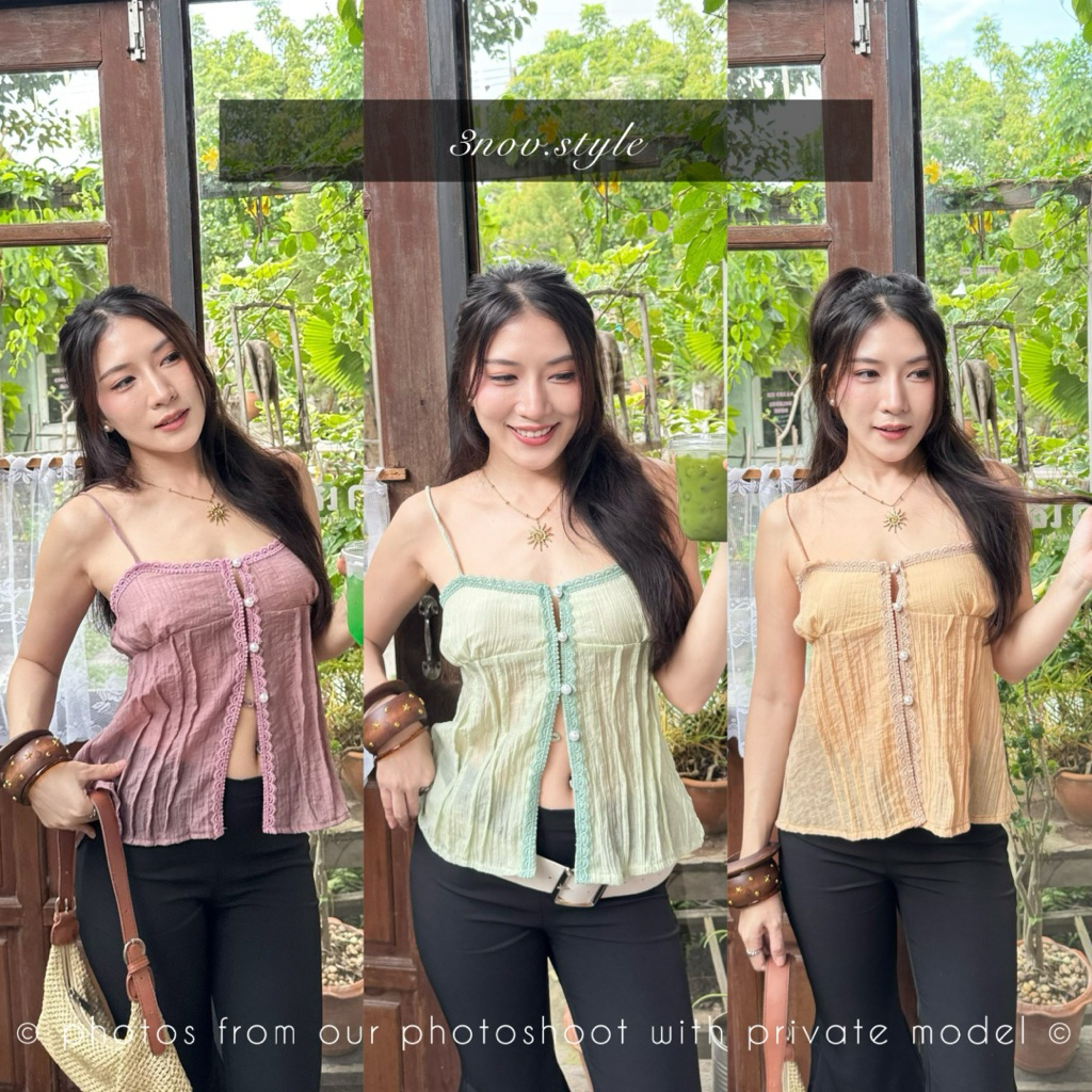 𝟯𝗻𝗼𝘃 | 𝗠𝗼𝗼𝗻𝗹𝗮𝗰𝗲 𝗕𝘂𝘁𝘁𝗼𝗻 𝗖𝗮𝗺𝗶𝘀𝗼𝗹𝗲 :เสื้อสายเดี่ยววินเทจ แต่งริมลูกไม้ฉลุสวยมาก กระดุมหน้า งานสวยงานเนี้ยบมากนะคะรุ่นนี้