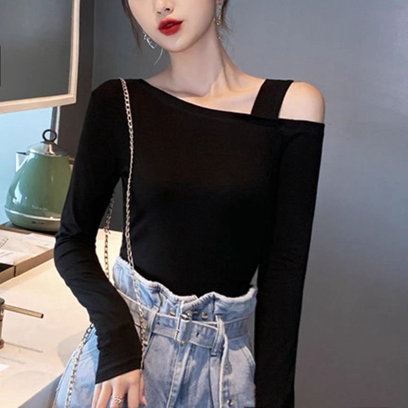 เสื้อยืดผู้หญิงแขนยาว ทรงเข้ารูป เปิดไหล่ คอปาด เอียงไหล่ ใส่เป็นเสื้อตัวในได้ ดีไซน์เก๋ ไม่ซ้ำใคร เรียบหรู ดูมีสไตล์