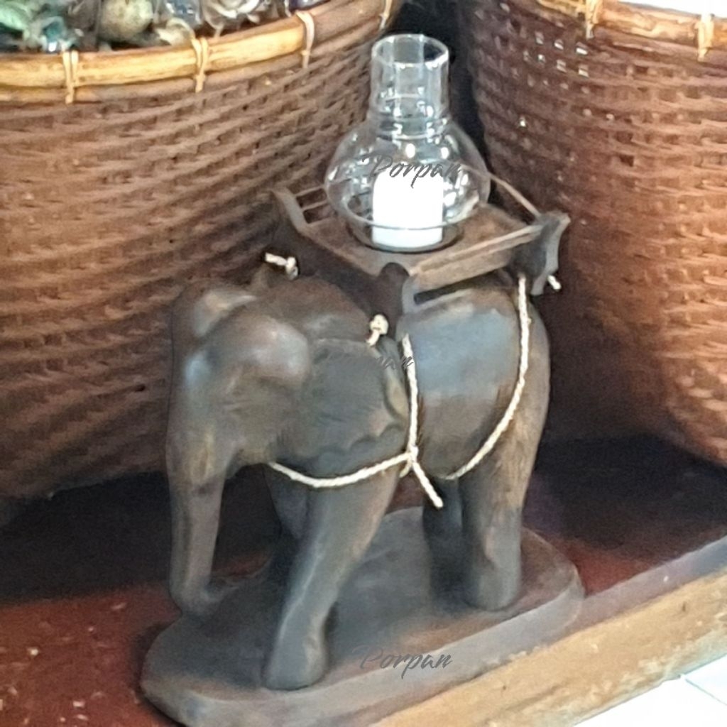 เชิงเทียนแบบช้าง เชิงเทียนไม้มีครอบแก้วกันลม สินค้าพร้อมส่งทันทีจากเจเจมอลล์ กรุงเทพฯ