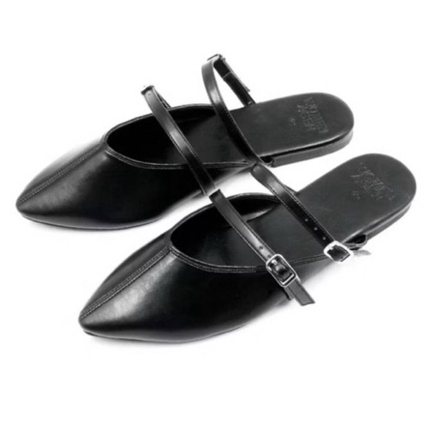 มือสอง womenager - Railey Black leather รองเท้าหัวแหลมเปิดส้น size 40