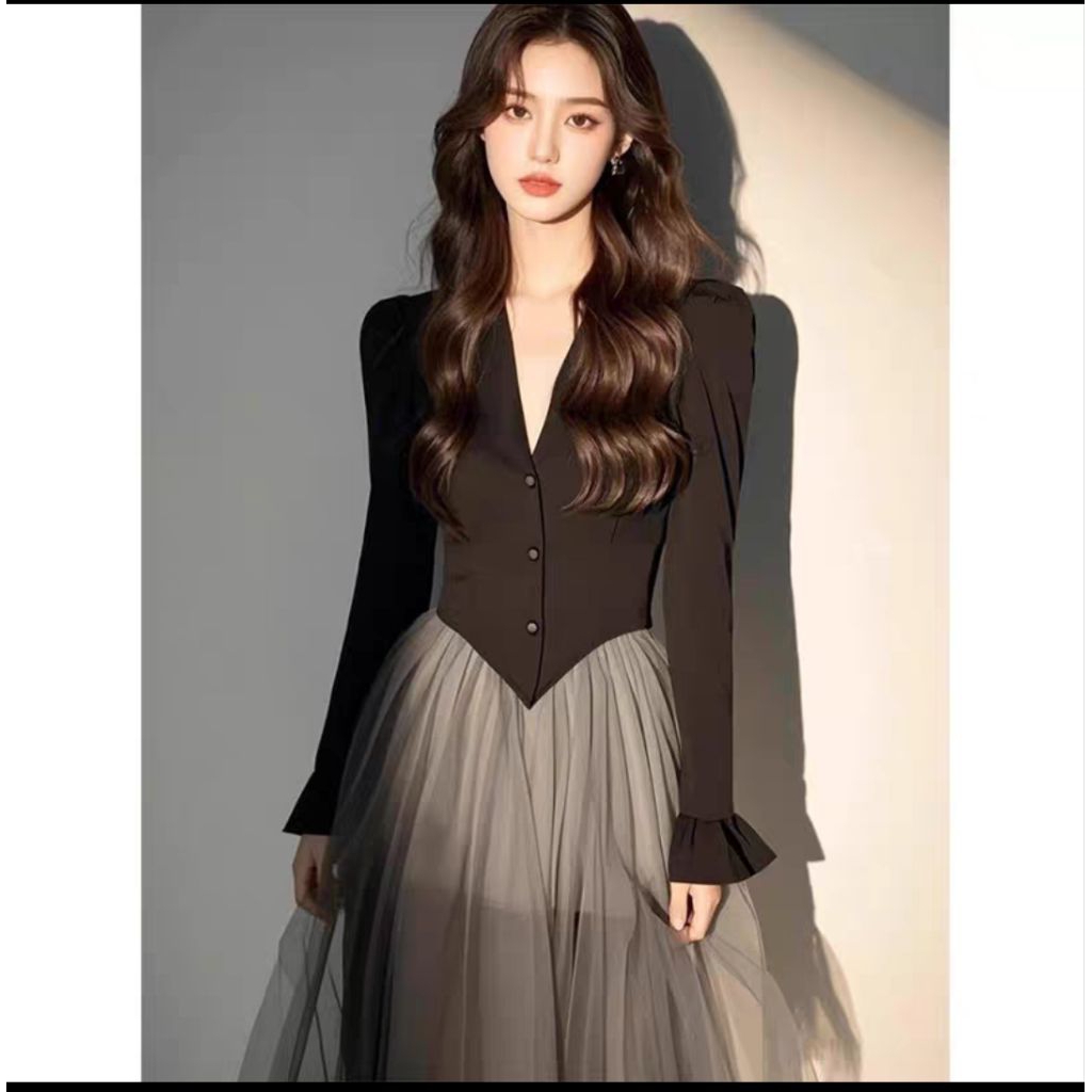 เดรสตาข่ายตัดต่อสีดำสไตล์เฮปเบิร์น หรูหรามีระดับ แฟชั่นผู้หญิง คอลเลกชันใหม่
