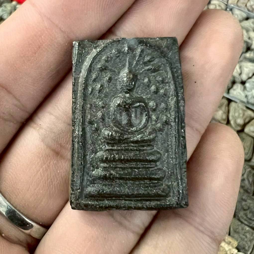 สมเด็จปรกโพธิ์ เนื้อว่านพญาดำ หลวงปู่บุญ วัดกลางบางแก้ว พระบ้านรวมๆสวยๆวัดใจ