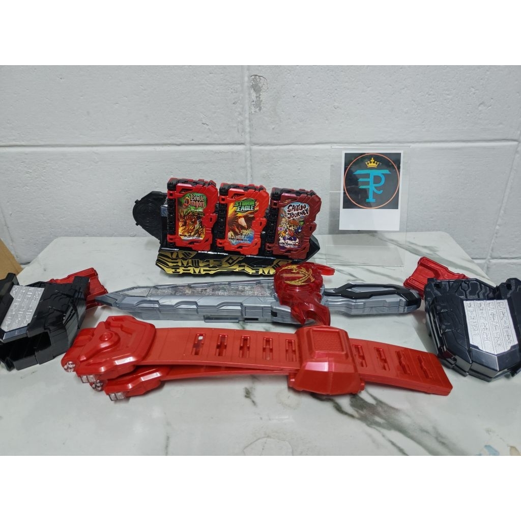 Dx เข็มขัด มาสไรเดอร์เซเบอร์ Kamen Ridar Saber Dx Seiken Swordriver เซทแดง