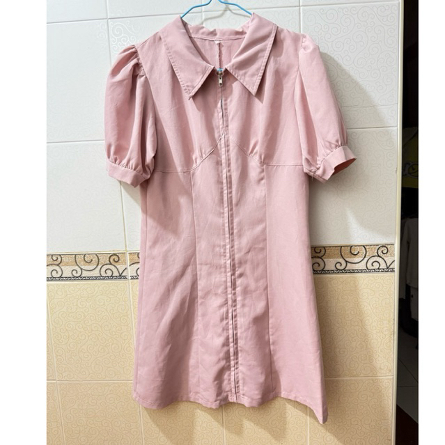 ส่งต่อมินิเดรส Karlyn Brand สีชมพู size S เหมือนใหม่💐